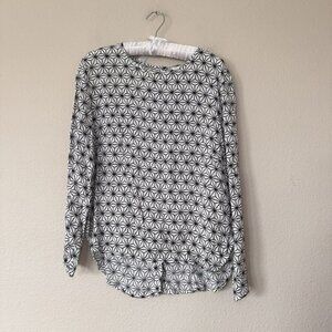 H&M Witchy Whimsigoth Halloween Black White Star Print Button Back Shirt Size 8